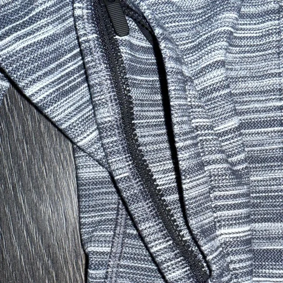 Lululemon Hooded Define Jacket *Nulu Size 6 - Picture 8 of 11